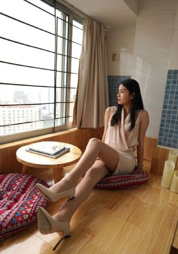 两个小婕子跟我做受_1080PBD在线观看